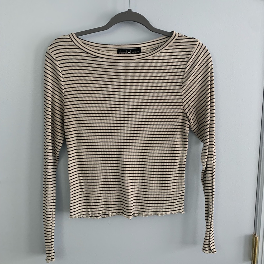 Scalloped black and white striped top